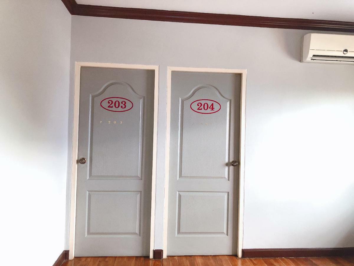 24 Hostel Donmuang Бангкок Экстерьер фото
